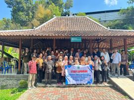 Pemerintah Kapanewon Gedangsari Laksanakan Studi Tiru Pengelolaan Sampah di Kalurahan Guwosari